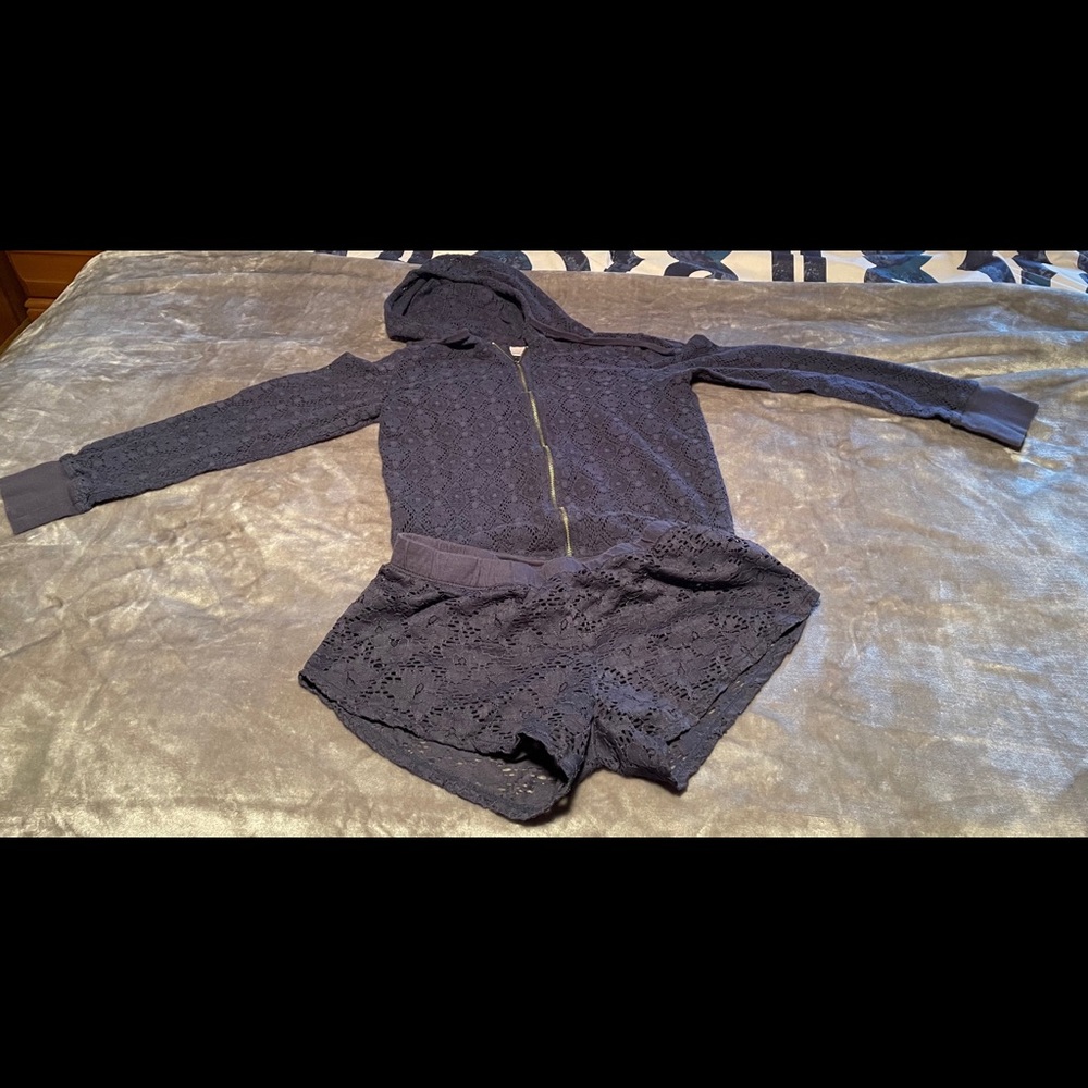 Cute Little Sleep Set, in navy blue.